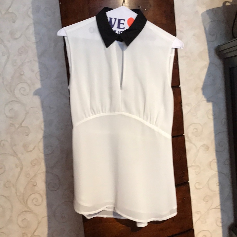 French Connection White Sleeveless Blouse with Black Collar